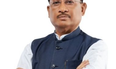 जनदर्शन: मुख्यमंत्री विष्णु देव साय ने आमजन की समस्याएँ सुनीं, मौके पर दिए त्वरित समाधान